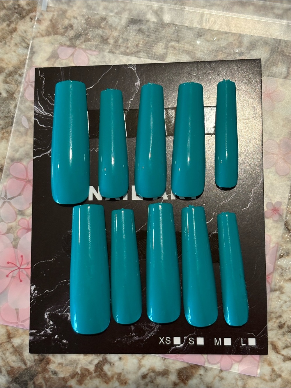Teal Press-On Coffin Nails - Glossy Full Coverage Set